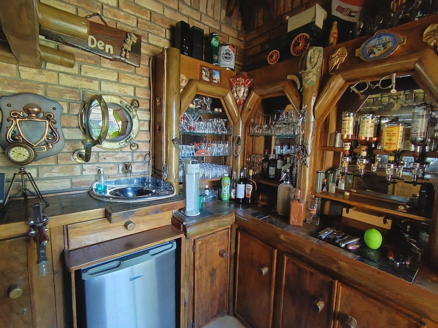 4 Bedroom Property for Sale in Doringkruin North West